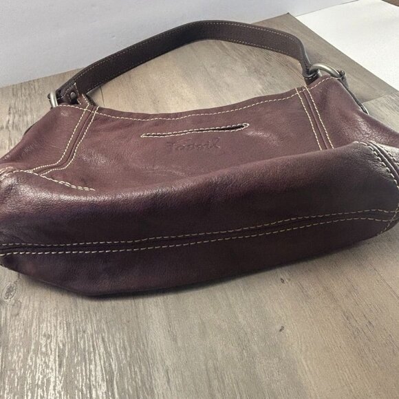 Vintage Fossil Brown Leather Shoulder Boho Bag Purse Silver Key Charm Zip - Picture 6 of 15